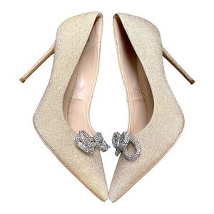 NWOT GOLD Shimmer Silver Bow Stilettos